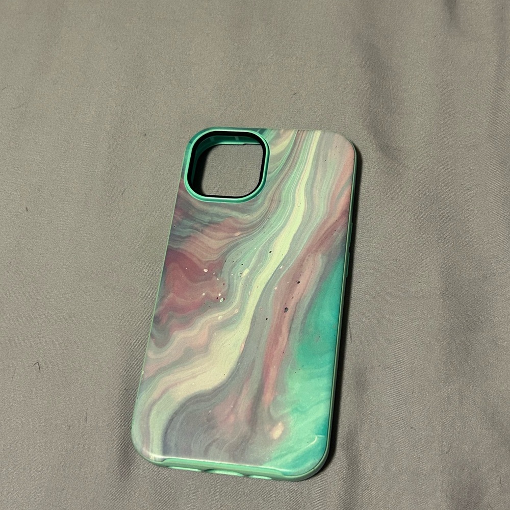 iPhone 14 Otterbox case